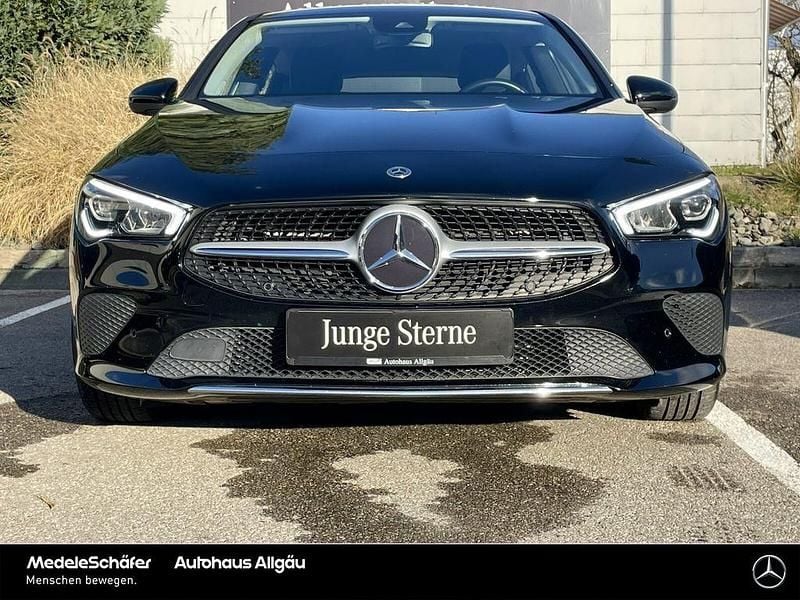 Gebraucht Mercedes CLA220 Progressive 190 PS (139 kW) 2022 Schwarz Limousine