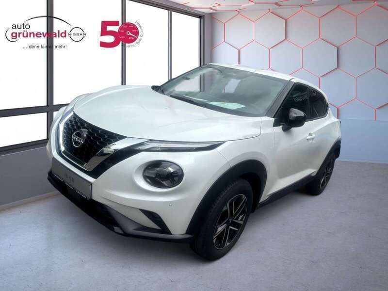 Weiß Gebraucht 2024 Nissan Juke N-Connecta SUV | 23.900 € (Teuer) - Bild 1/4