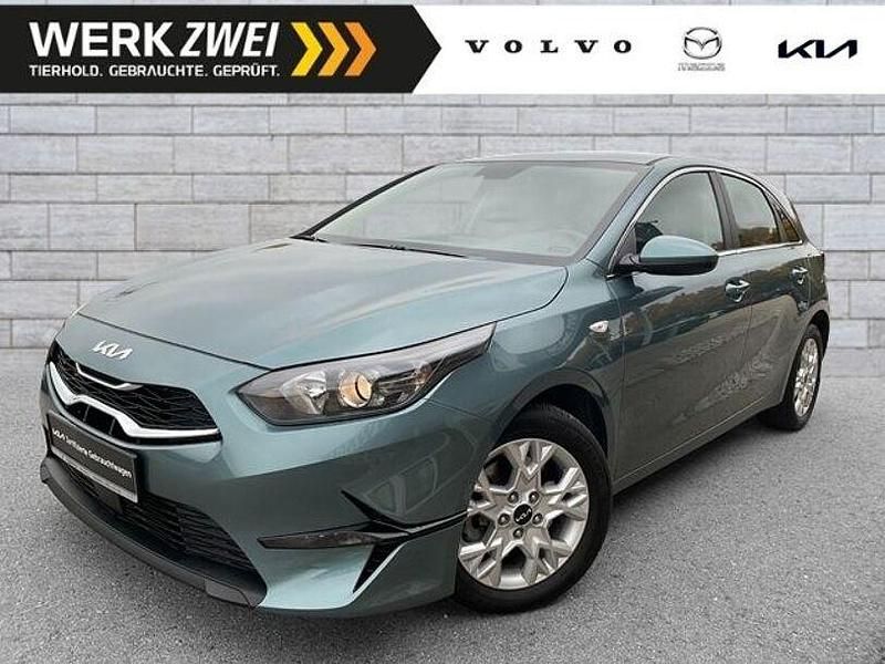 Gebraucht Kia Ceed Vision 120 PS (88 kW) 2022 Yuka steel gray Kleinwagen