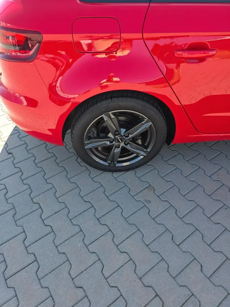 Gebraucht Audi A3 122 PS (89 kW) 2013 Rot Limousine