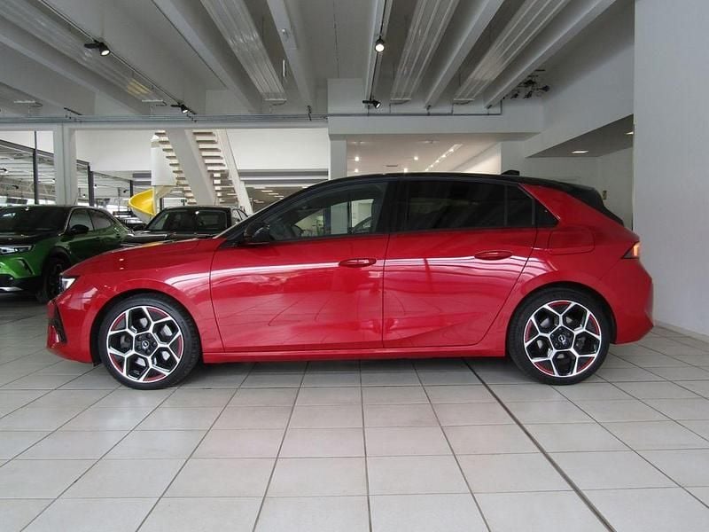 Gebraucht Opel Astra GS Line 179 PS (131 kW) 2022 Chili rot/kardio rot Limousine