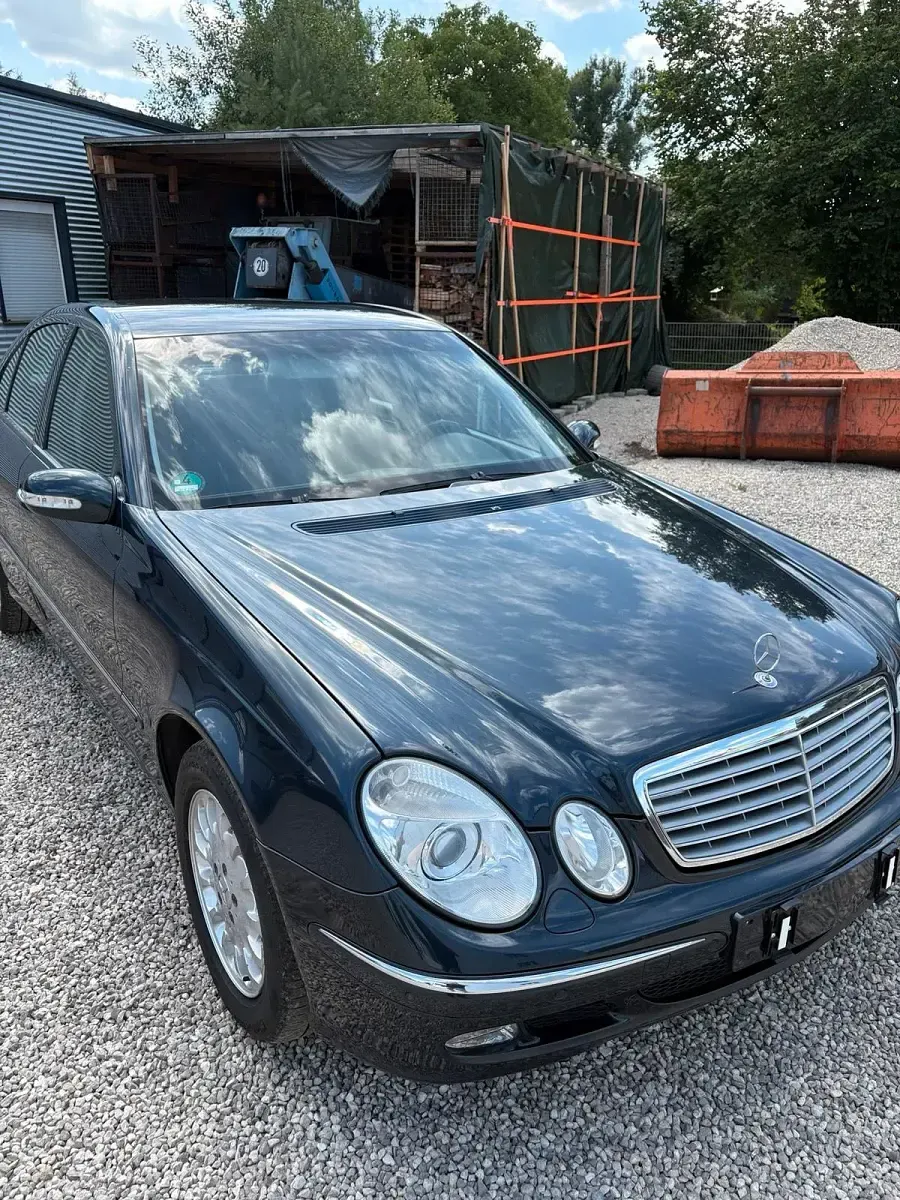 Gebraucht Mercedes E320 Elegance 224 PS (164 kW) 2003 Schwarz Limousine
