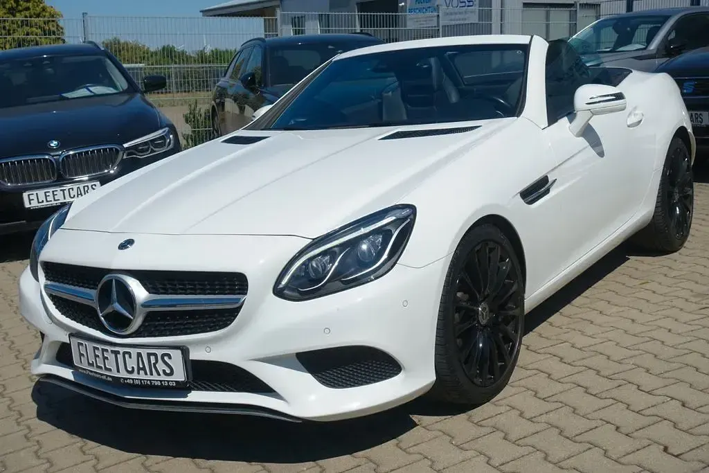 Gebraucht Mercedes SLC180 156 PS (114 kW) 2018 Weiß Cabrio