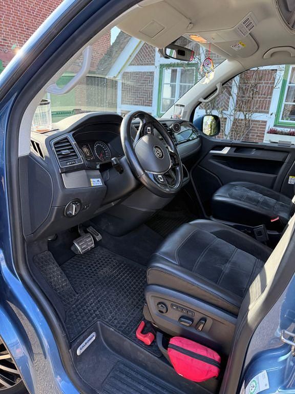 Gebraucht VW California Beach 150 PS (110 kW) 2018 Blau Van