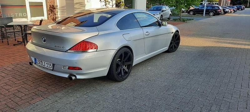 Silber Gebraucht 2004 BMW 645 Performance Coupé | 6.500 € (Superpreis) - Bild 1/4