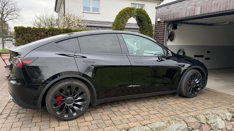 Gebraucht Tesla Model Y Performance 392 kW (534 PS) 2022 Schwarz SUV