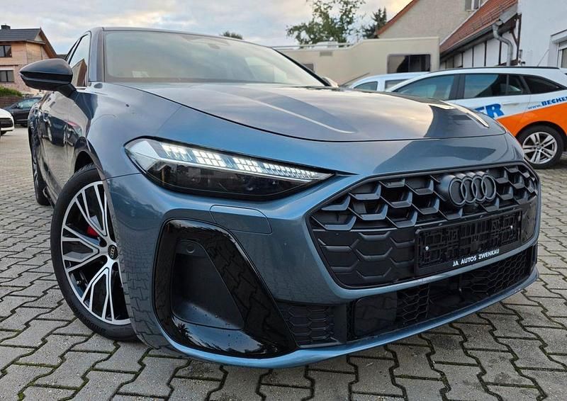 Blau Gebraucht 2024 Audi A5 S-Line Coupé | 49.499 € (Superpreis) - Bild 1/4