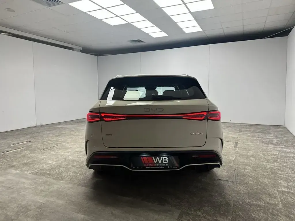 Gebraucht BYD Seal Boost 98 PS (72 kW) 2026 Beige Limousine
