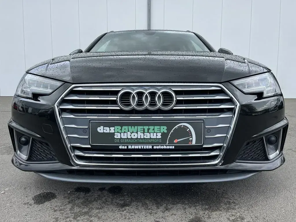 Gebraucht Audi A4 S-Line 150 PS (110 kW) 2019 Schwarz Kombi