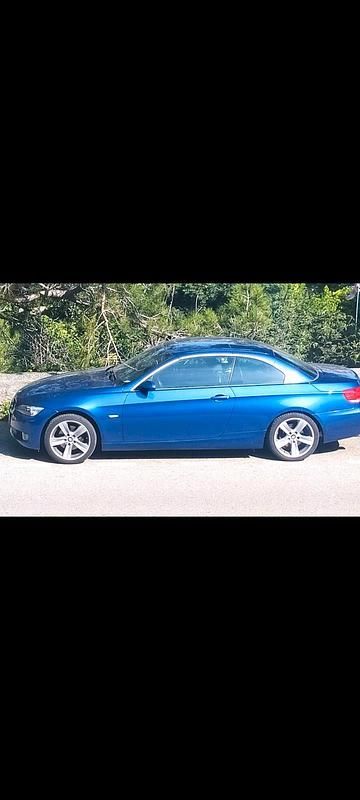Gebraucht BMW 320 Cabriolet 170 PS (125 kW) 2007 Blau Cabrio