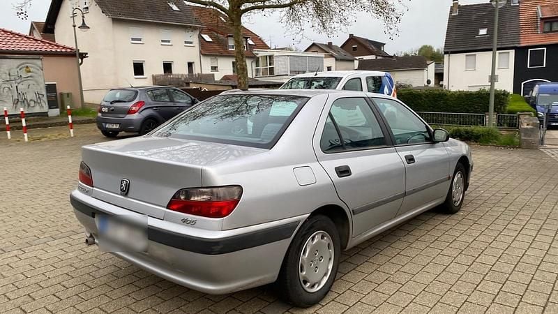 Gebraucht Peugeot 406 90 PS (66 kW) 1998 Silber Limousine