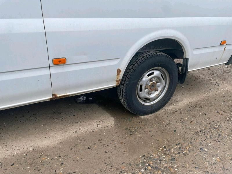 Gebraucht Ford Transit 125 PS (91 kW) 2013 Weiß Van / Kleinbus