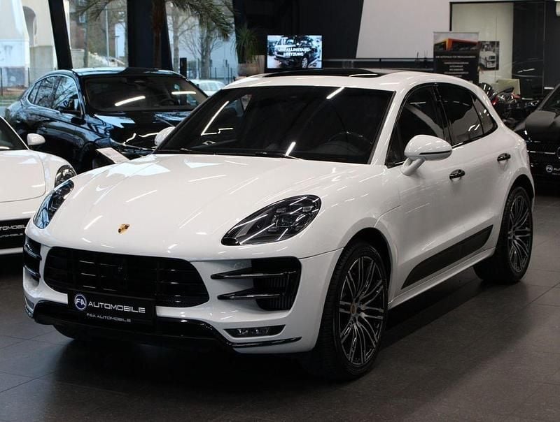 Second-hand Porsche Macan Turbo Performance Package 441 CP (324 kW) 2017 Alb SUV