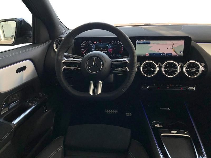 Gebraucht Mercedes GLA200 163 PS (119 kW) 2026 Metalliclack mountaingrau SUV