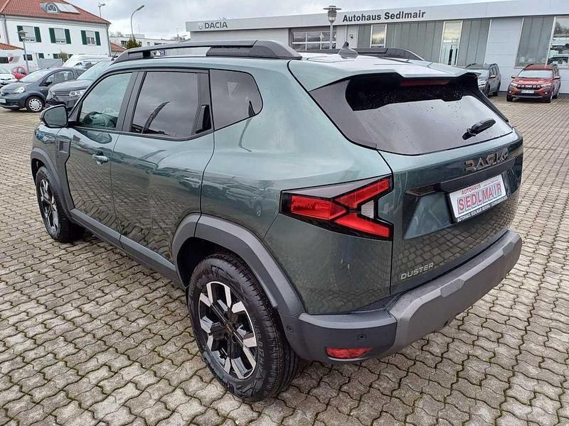 Neu Dacia Duster Extreme 131 PS (96 kW) 2025 Zedergrün SUV