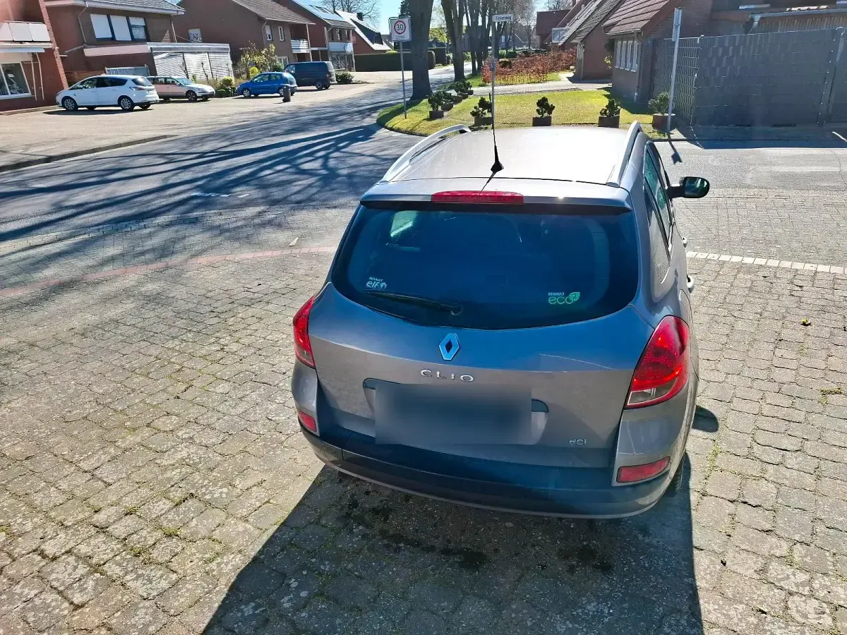 Gebraucht Renault Clio 90 PS (66 kW) 2011 Grau Kombi