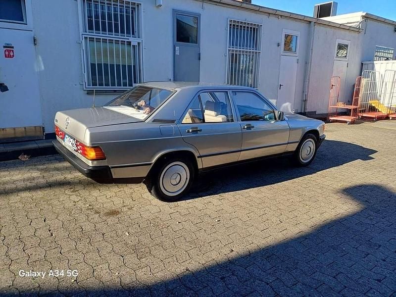 Gebraucht 1986 Mercedes 190 Limousine | 3.900 € - Bild 1/4