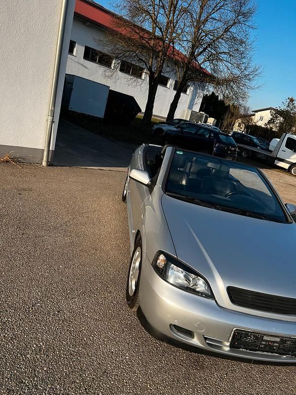 Gebraucht Opel Astra Cabriolet 125 PS (91 kW) 2001 Silber Cabrio