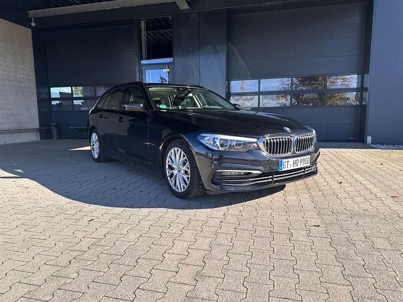 Schwarz Gebraucht 2018 BMW 530 Efficient Dynamics Kombi | 25.900 € (Guter Preis) - Bild 1/4