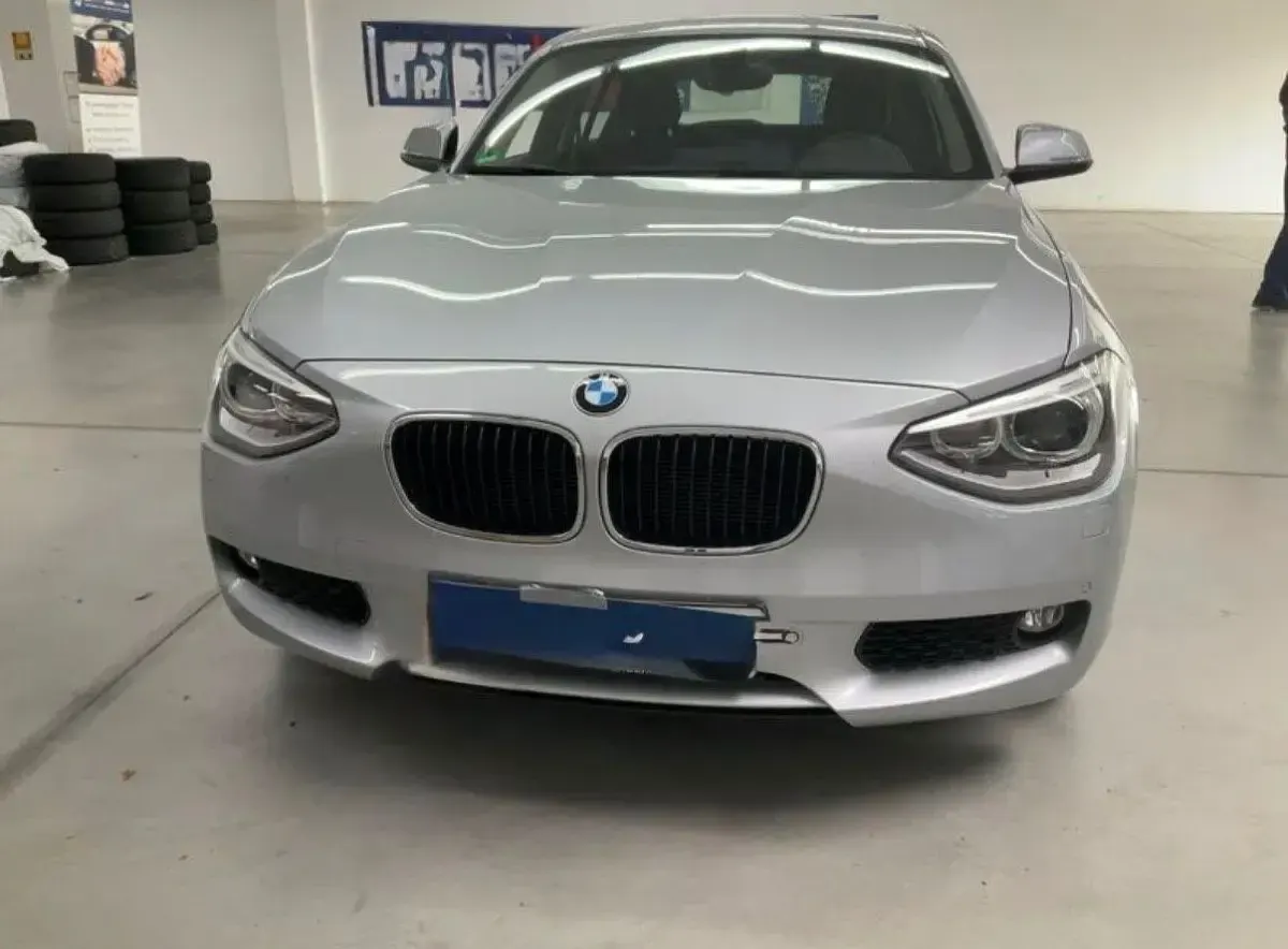 Gebraucht BMW 118 Advantage 170 PS (125 kW) 2013 Silber Kleinwagen
