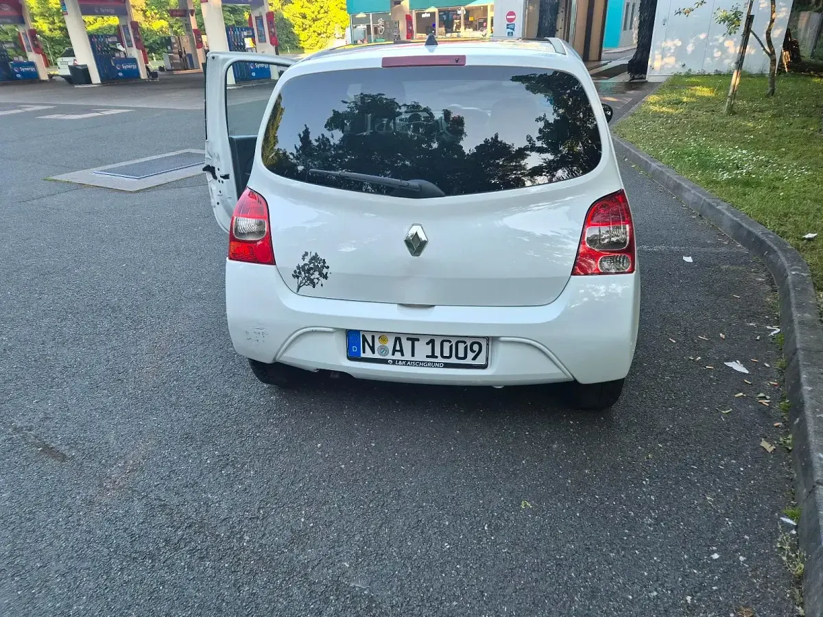 Gebraucht Renault Twingo 75 PS (55 kW) 2011 Weiß Kleinwagen