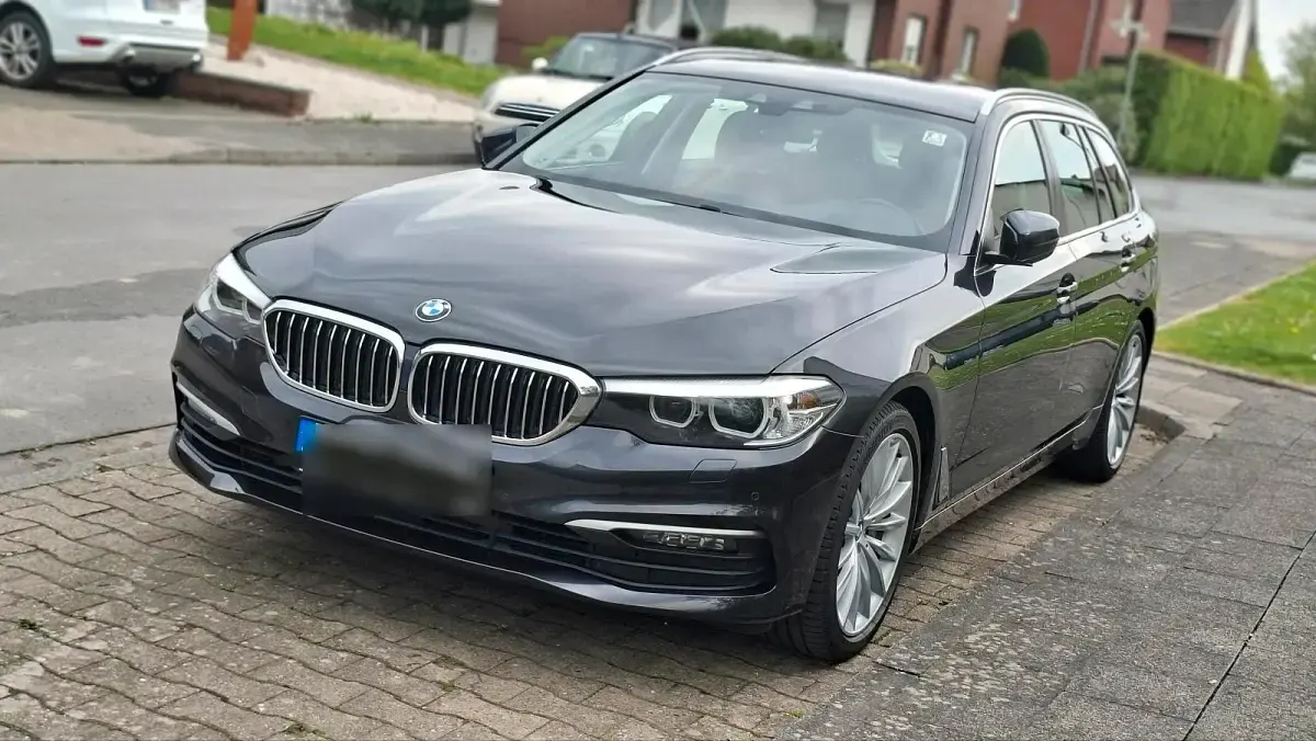 Gebraucht BMW 530 2019 Grau Kombi