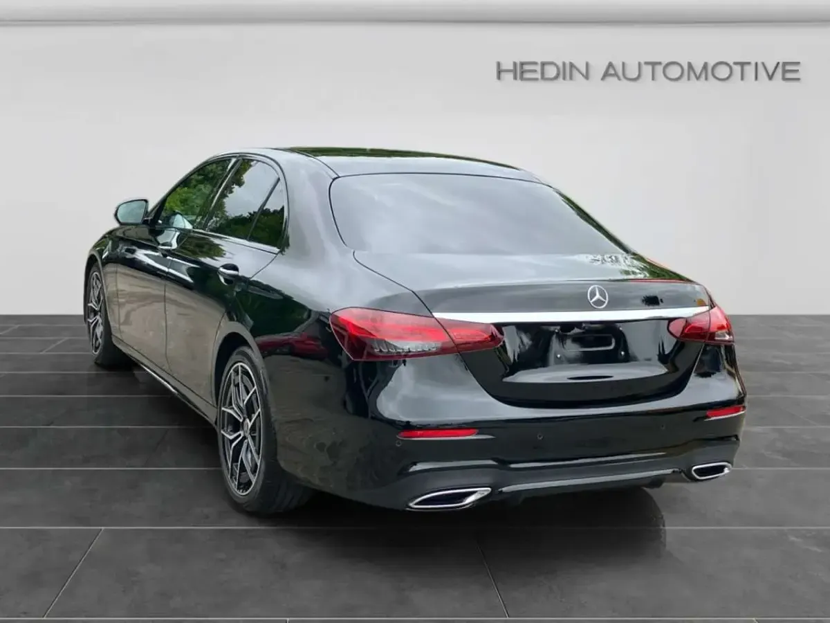 Gebraucht Mercedes E400 AMG 330 PS (242 kW) 2022 Schwarz Limousine