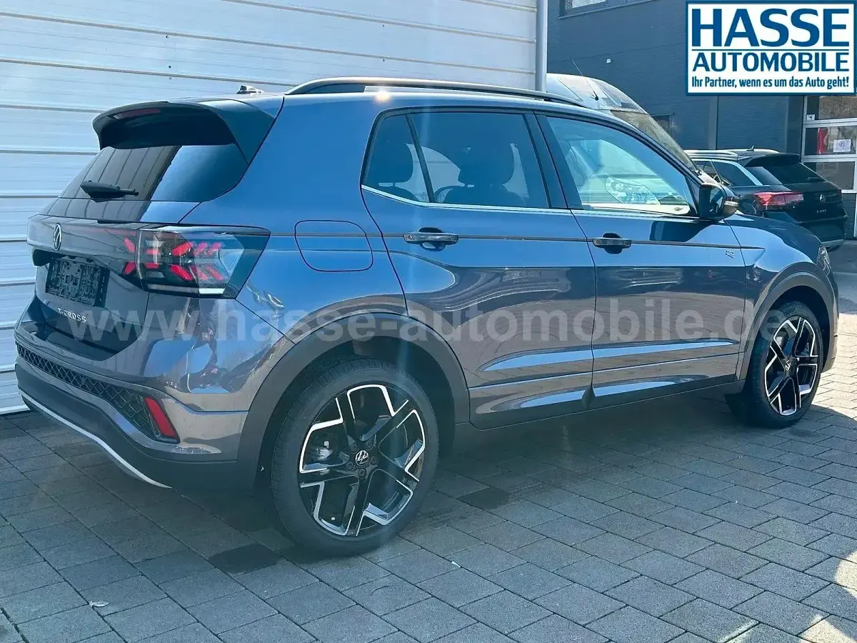 Gebraucht VW T-Cross R-line 150 PS (110 kW) 2026 Grau SUV