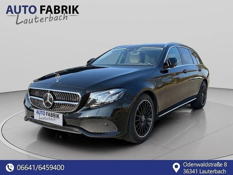 Gebraucht Mercedes E220 194 PS (142 kW) 2017 Schwarz Limousine