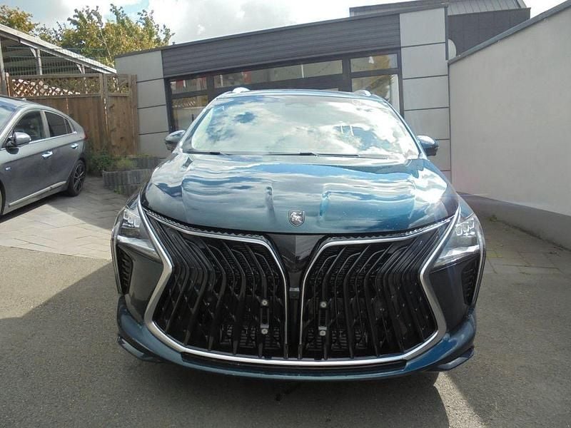 Neu DFSK Forthing 4 177 PS (130 kW) 2025 Schwarz Van / Kleinbus