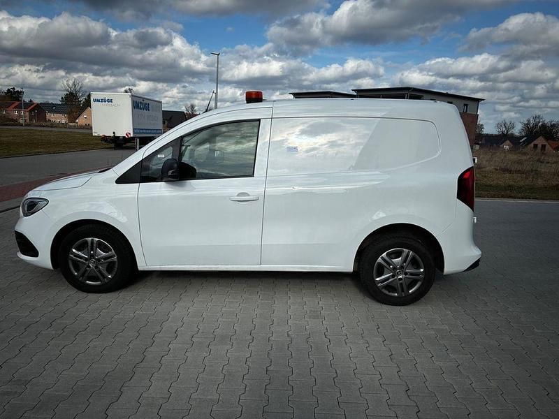 Gebraucht Mercedes Citan 110 95 PS (69 kW) 2023 Weiß Van / Kleinbus