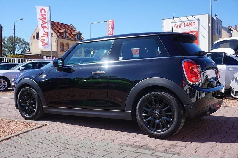 Second-hand Mini Cooper 102 CP (75 kW) 2020 Negru Hatchback