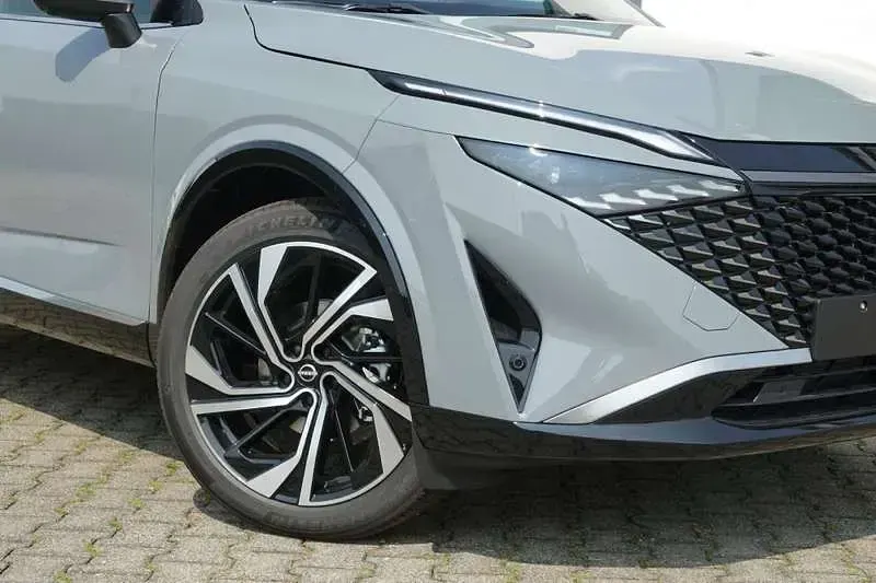 Neu Nissan Qashqai Tekna+ 158 PS (116 kW) 2026 Kby ceramic grey SUV