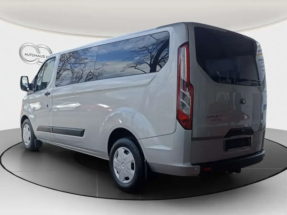 Gebraucht Ford Transit Custom Trend 170 PS (125 kW) 2019 Polarsilber metallic Kombi