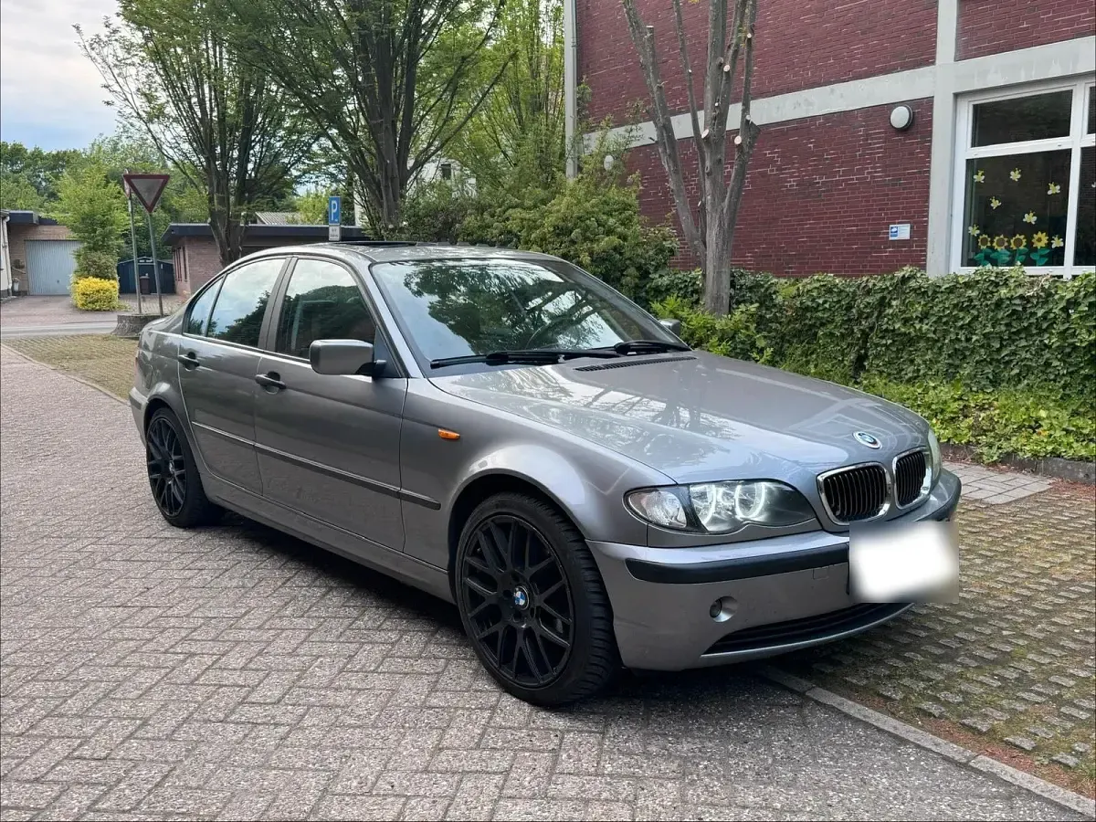 Gebraucht BMW 316 116 PS (85 kW) 2004 Grau Limousine