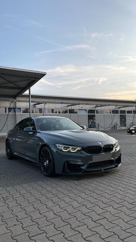 Grau Gebraucht 2019 BMW M4 Competition Edition Coupé | 53.000 € (Guter Preis) - Bild 1/4