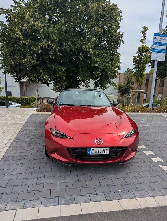 Gebraucht Mazda MX5 Exclusive-Line 132 PS (97 kW) 2021 Rot Cabrio