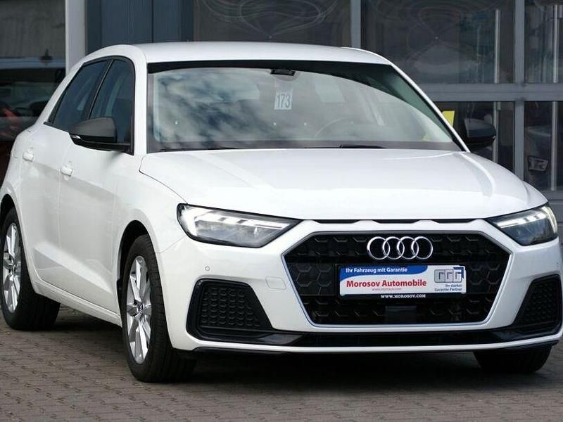 Gebraucht Audi A1 Sportback Advanced 2019 Weiss Kleinwagen