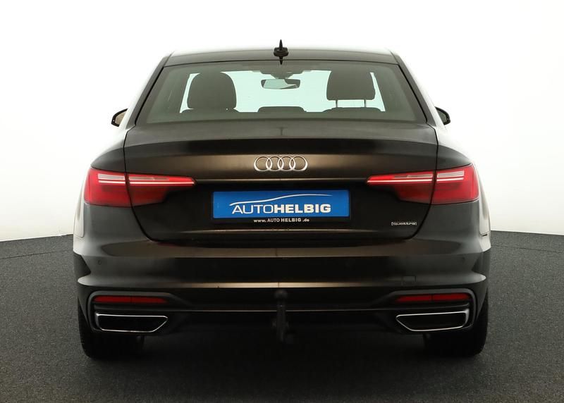 Gebraucht Audi A4 Advanced 204 PS (150 kW) 2023 Mythosschwarz metallic SUV