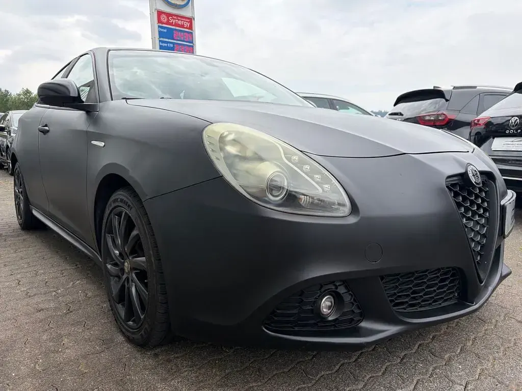 Gebraucht Alfa Romeo Giulietta Turismo 170 PS (125 kW) 2012 Rot Kleinwagen