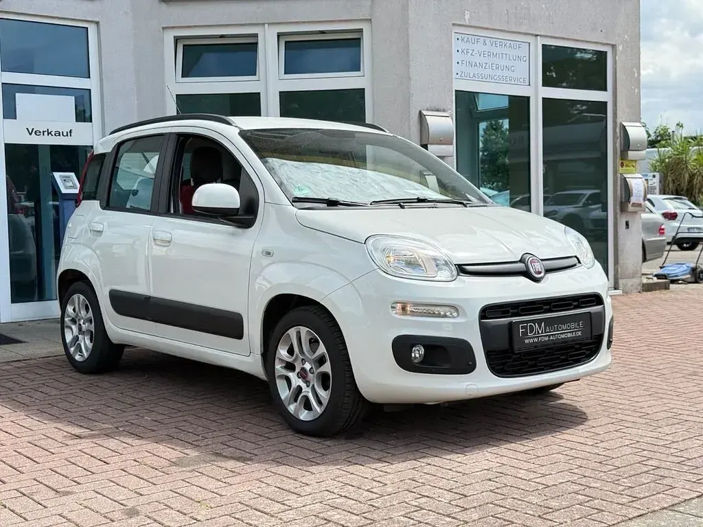 Gebraucht Fiat Panda Lounge 69 PS (50 kW) 2015 Weiß Kleinwagen
