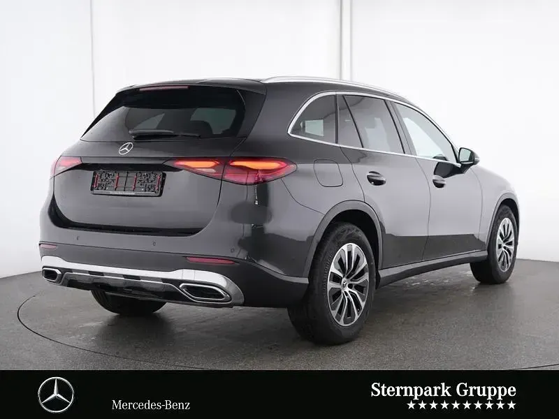 Gebraucht Mercedes GLC200 Advanced Plus 204 PS (150 kW) 2025 Grau SUV