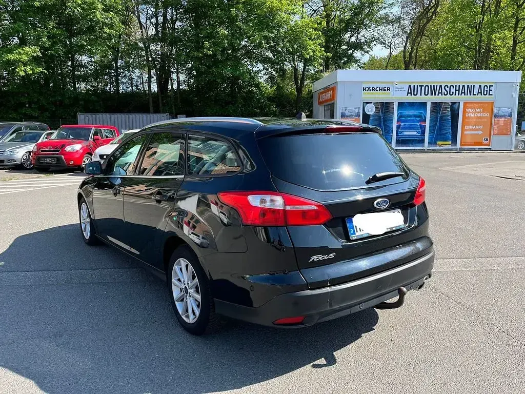 Używany Ford Focus Titanium 150 KM (110 kW) 2017 Czarny Sedan/Limuzyna