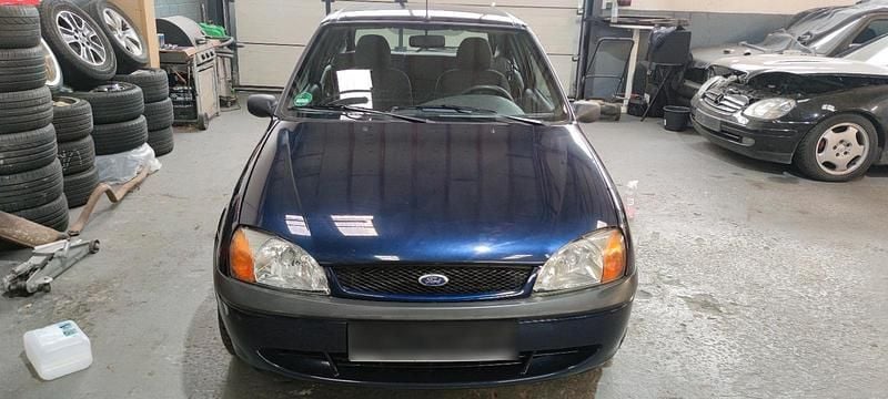 Gebraucht Ford Fiesta 60 PS (44 kW) 2002 Blau Kleinwagen