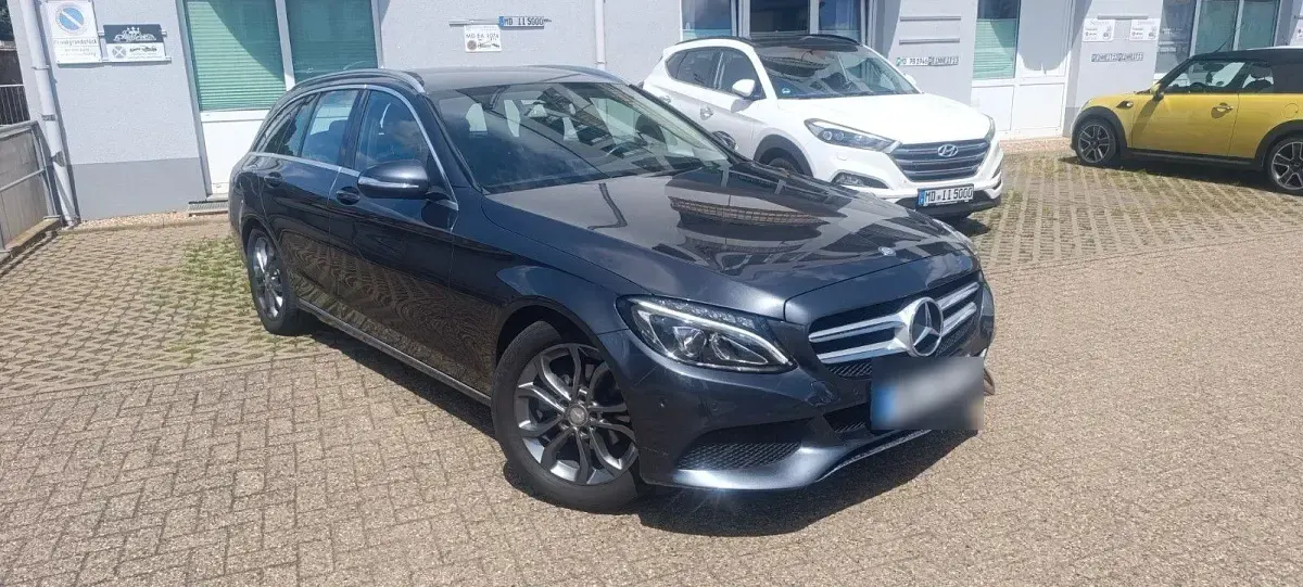 Gebraucht Mercedes C180 156 PS (114 kW) 2015 Grau Kombi
