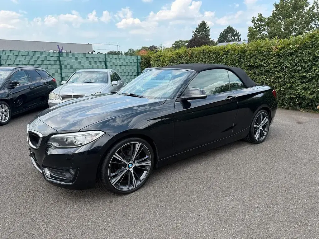 Gebraucht BMW 218 Advantage 150 PS (110 kW) 2016 Schwarz Cabrio