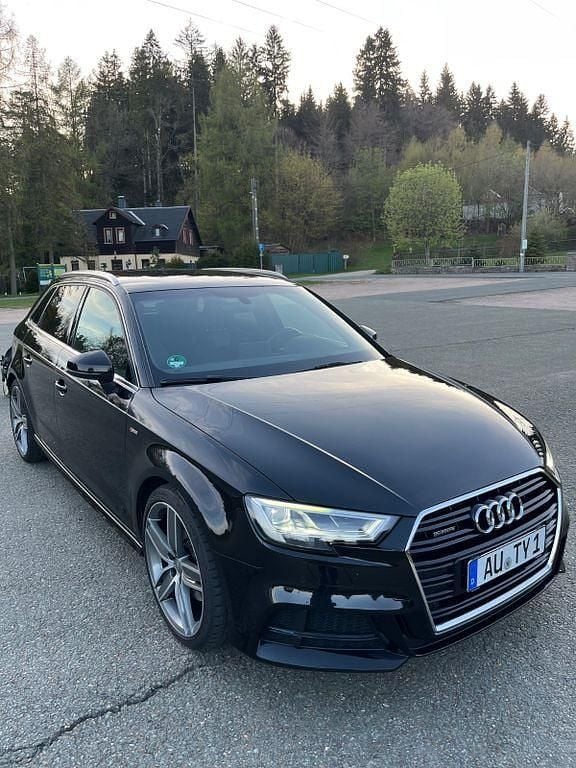 Second-hand Audi A3 Sport 190 CP (139 kW) 2017 Negru Berlinǎ