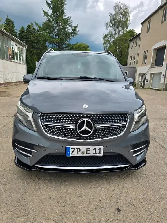 Gebraucht Mercedes V250 Avantgarde 190 PS (139 kW) 2014 Grau Van / Kleinbus