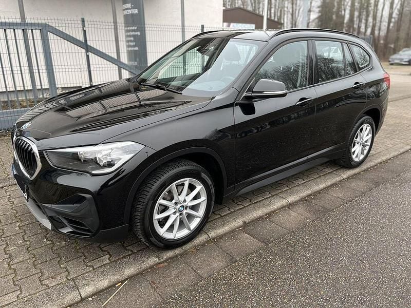 Gebraucht BMW X1 Advantage 140 PS (102 kW) 2020 Schwarz SUV