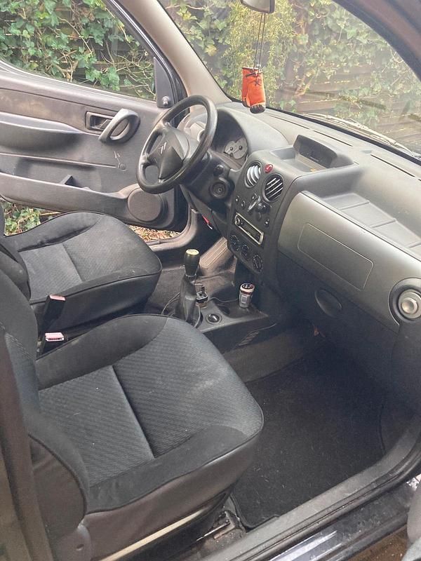 Gebraucht Citroën Berlingo 90 PS (66 kW) 2008 Schwarz Van / Kleinbus